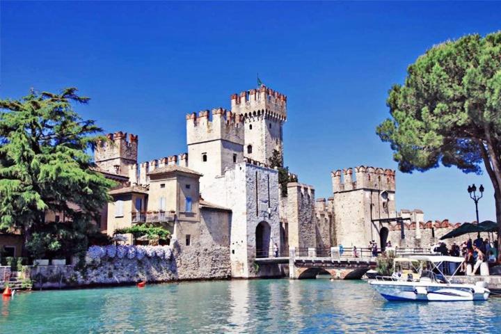 Residenza Principe Amedeo City Center Free Parking Verona Kültér fotó